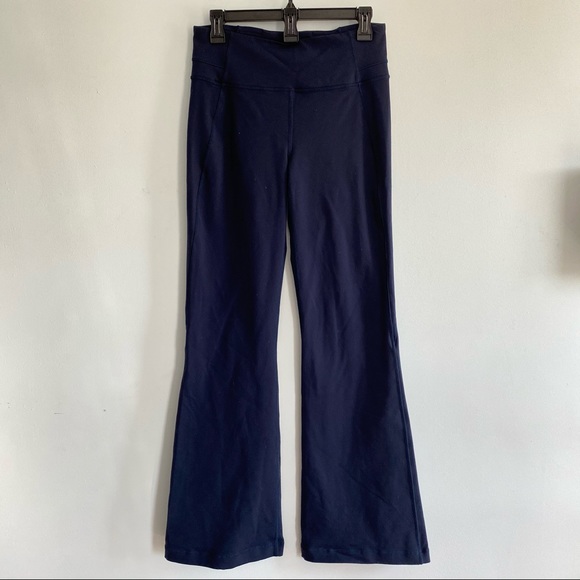 SOLD❗️Lululemon Navy Groove Pants Flare Leg 10 - Picture 4 of 5